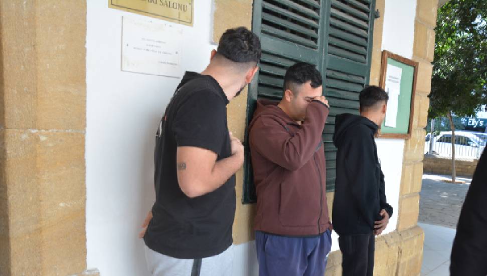 1 gramla yakalandılar, içmek için aldıklarını itiraf ettiler