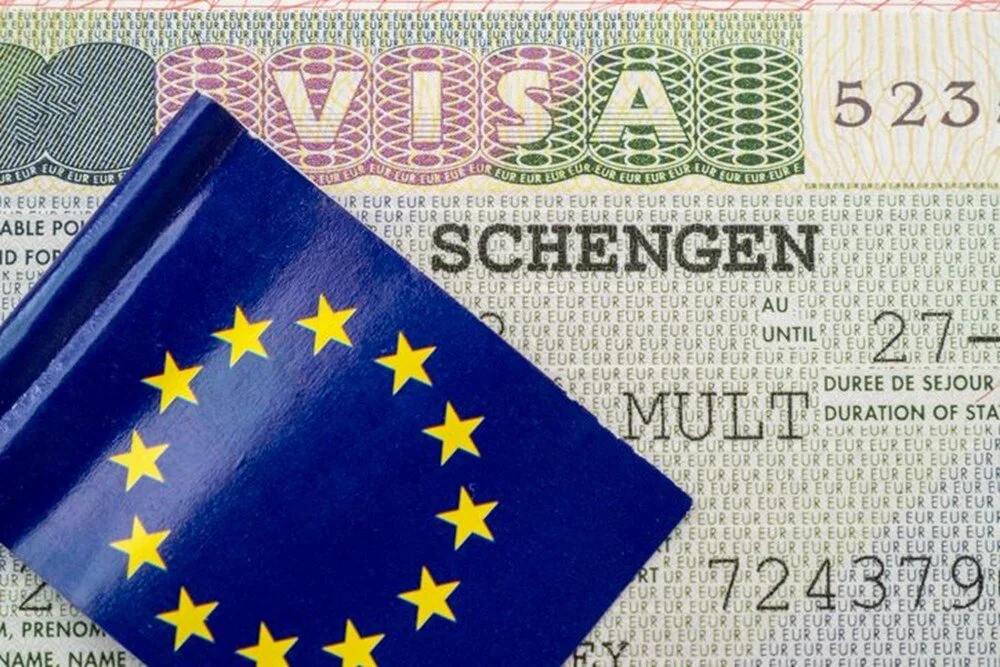 Pasaporta damga resmen bitiyor: Schengen’de dijital dönem başlıyor