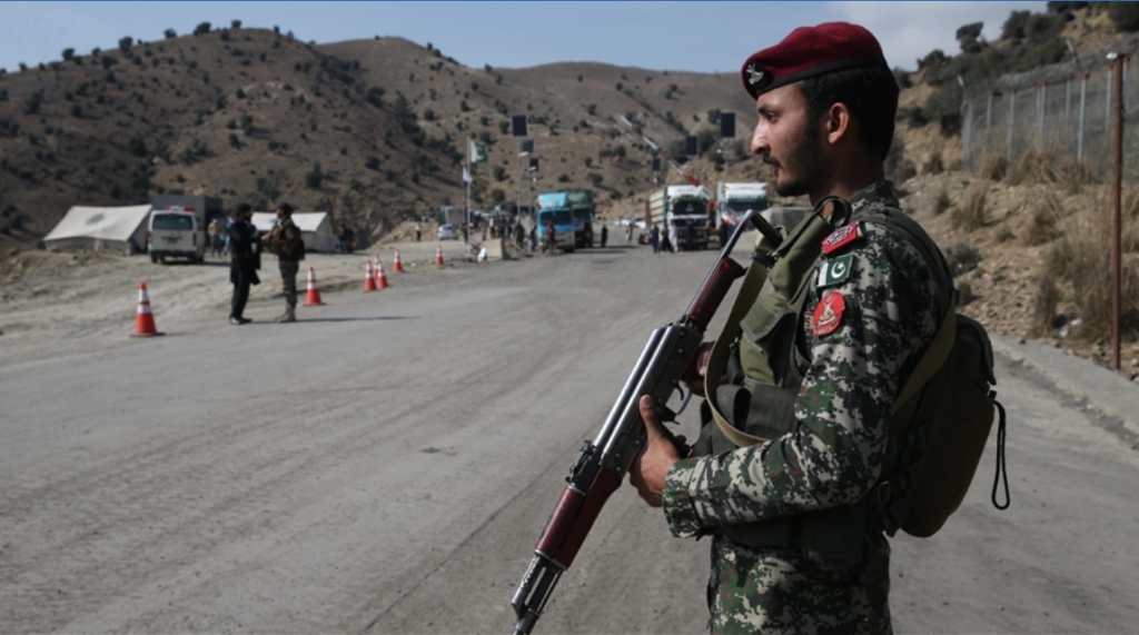 Afganistan ve Pakistan sınırında çatışma yaşandığı bildirildi