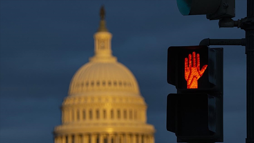 ABD’de hükümetin kapanmasının 14. gününde de geçici bütçe tasarısına onay çıkmadı