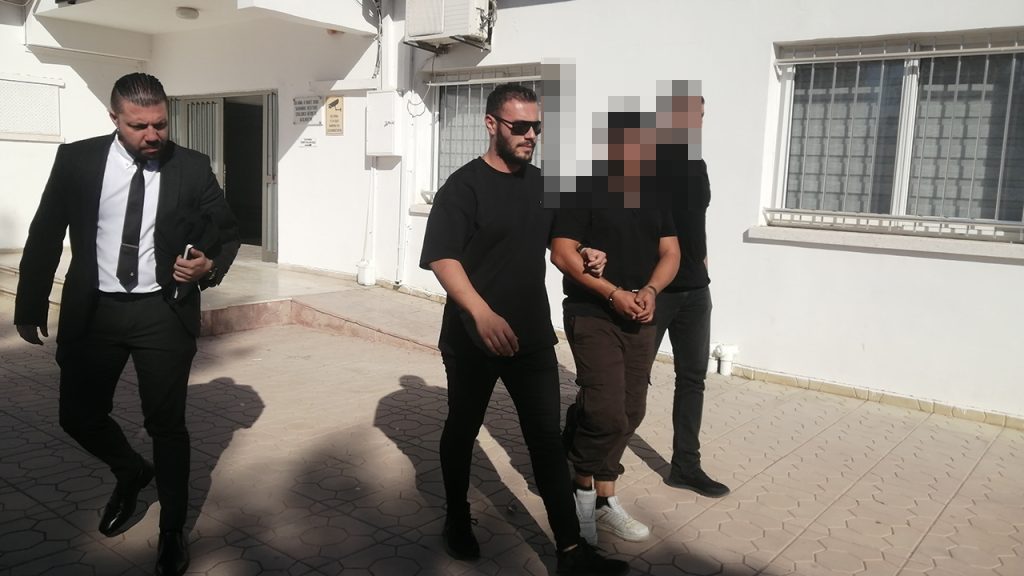 Köpeğini Gezdirirken Sınırı Aştığını Söyledi: 3 Gün Tutukluluk!