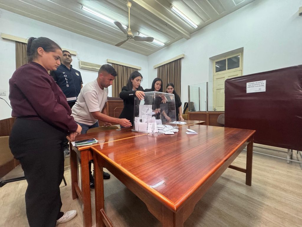 Sandıklar kapandı, oy sayımına başlandı