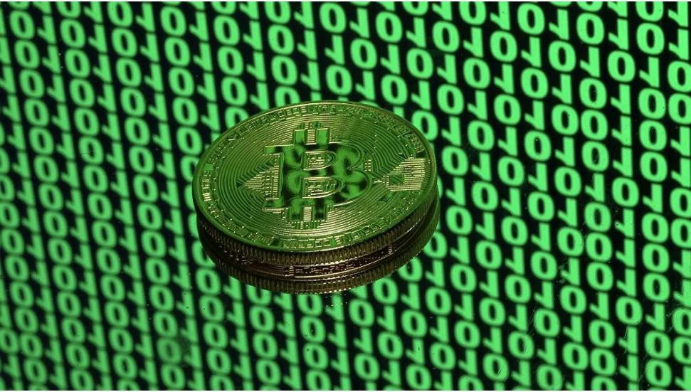 Bitcoin yeniden 111 bin doları aştı: Kripto hisseleri yükseldi
