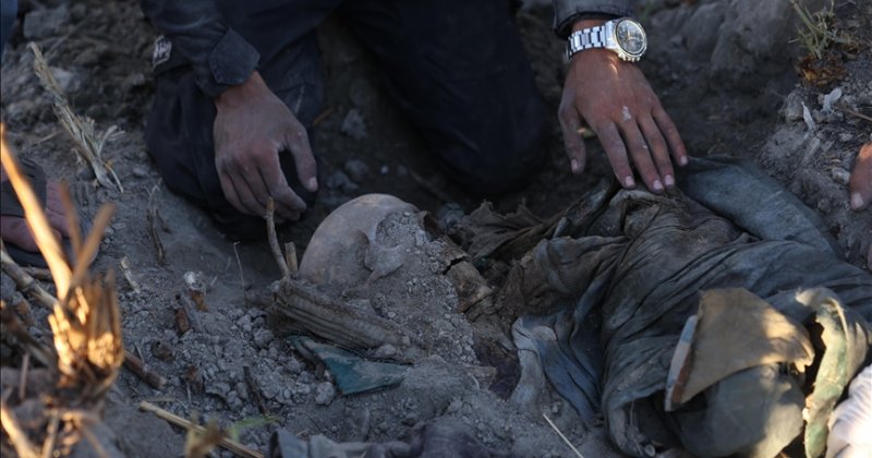 Suriye’nin Humus ilinde toplu mezar bulundu