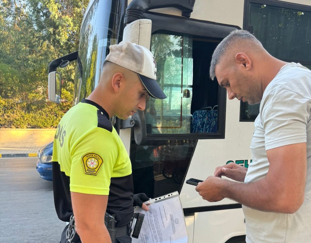 “Güvenli Okul Projesi” denetimlerinde 6 işyeri, 205 sürücü rapor edildi