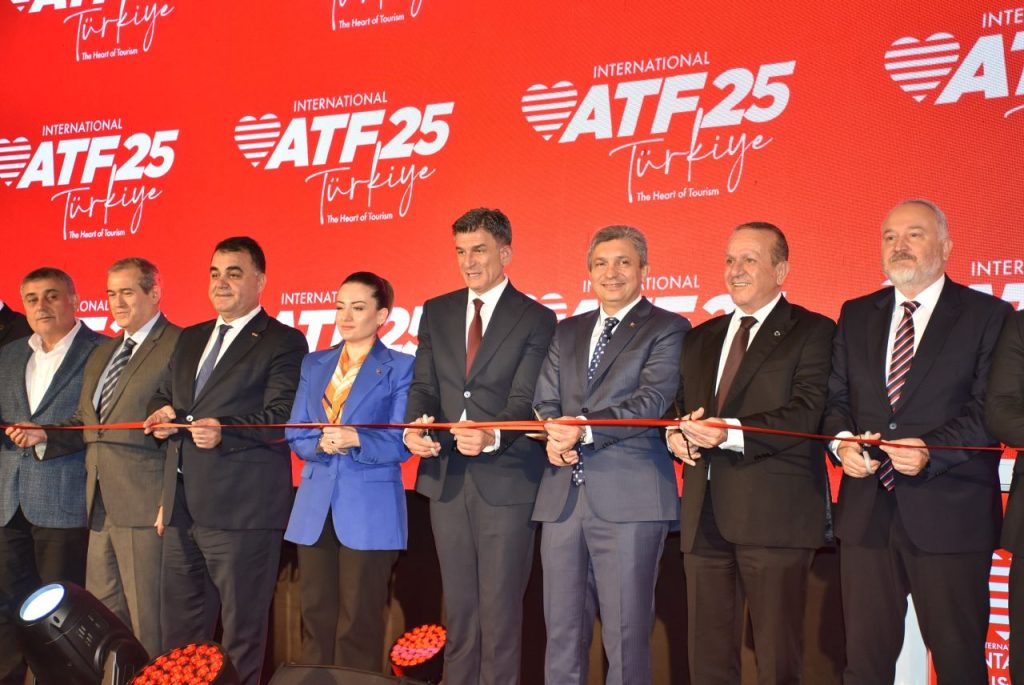 Kuzey Kıbrıs Turizmi 7. Antalya Turizm Fuarı’nda Parladı: “Ada Kıbrıs” Markasıyla Yeni Dönem Başlıyor