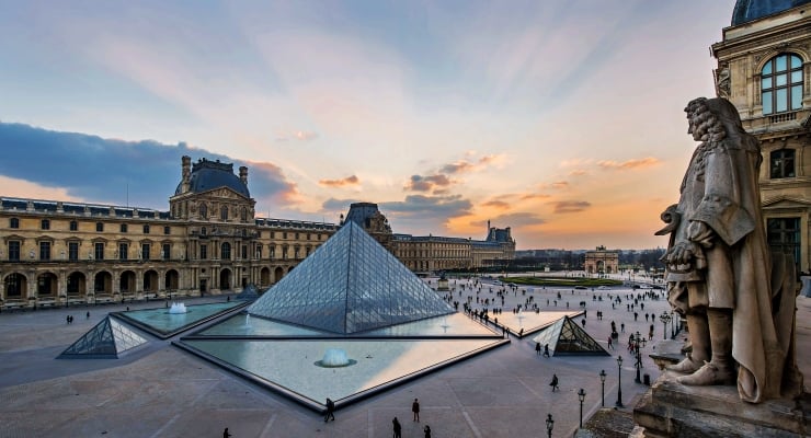 Fransa’da Louvre Müzesi soygunuyla bağlantılı 2 kişi gözaltına alındı
