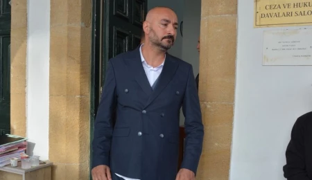 Kendini polis olarak tanıtıp, “KKTC de Türkiye’ye bağlı” diyen zanlı teminatla serbest