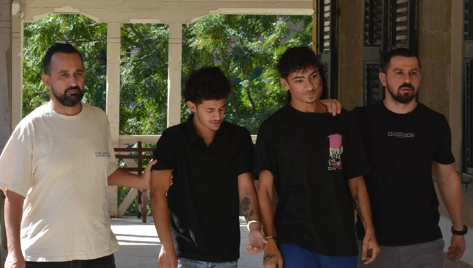 İki kök hintkeneviriyle yakalanan zanlılardan biri cezaevine gönderildi