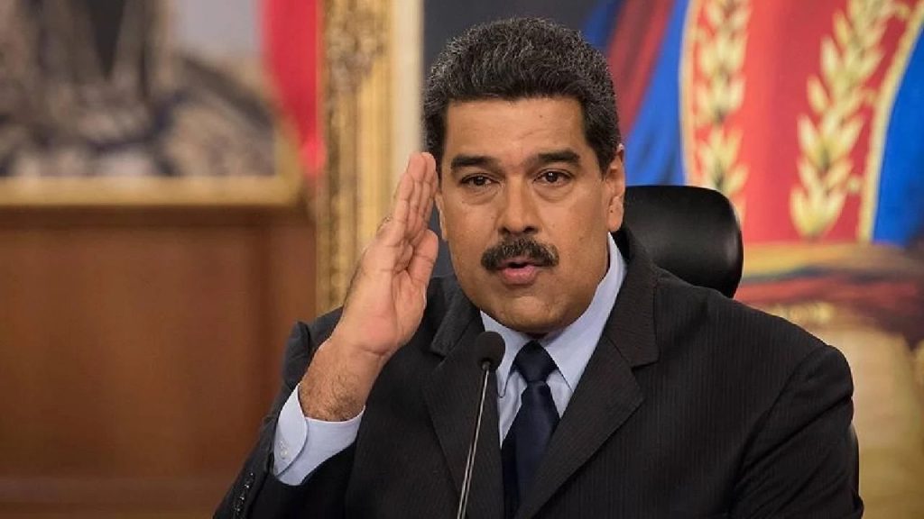 Maduro: “Dünyanın en büyük petrol rezervine sahip olduğumuz için bizi hedef alıyorlar”