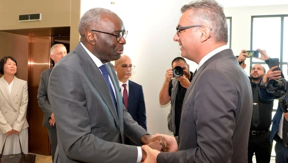 Erhürman-Diagna görüşmesi Rum basınında: Erhürman görüşmeler için geciktirme taktiği uyguluyor