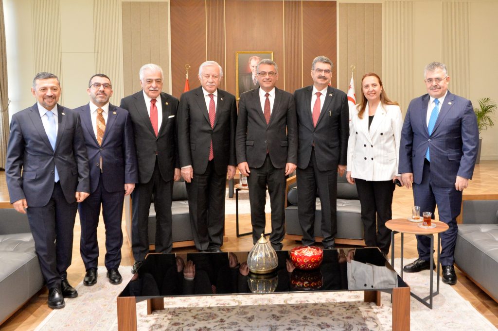 Cumhurbaşkanı Erhürman, TBMM heyetini kabul etti