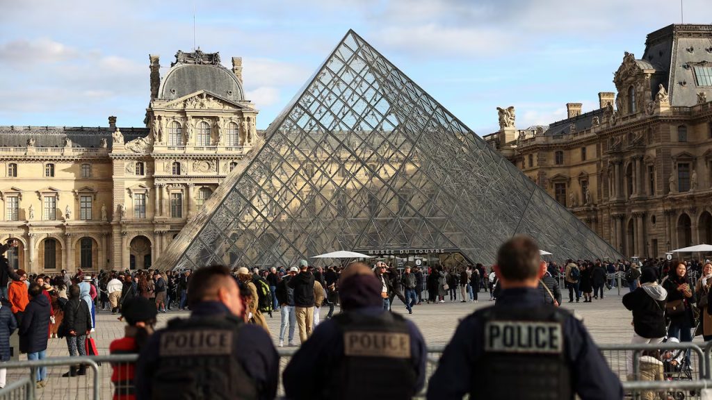 Louvre Müzesi soygunuyla bağlantılı 1 kişi daha tutuklandı