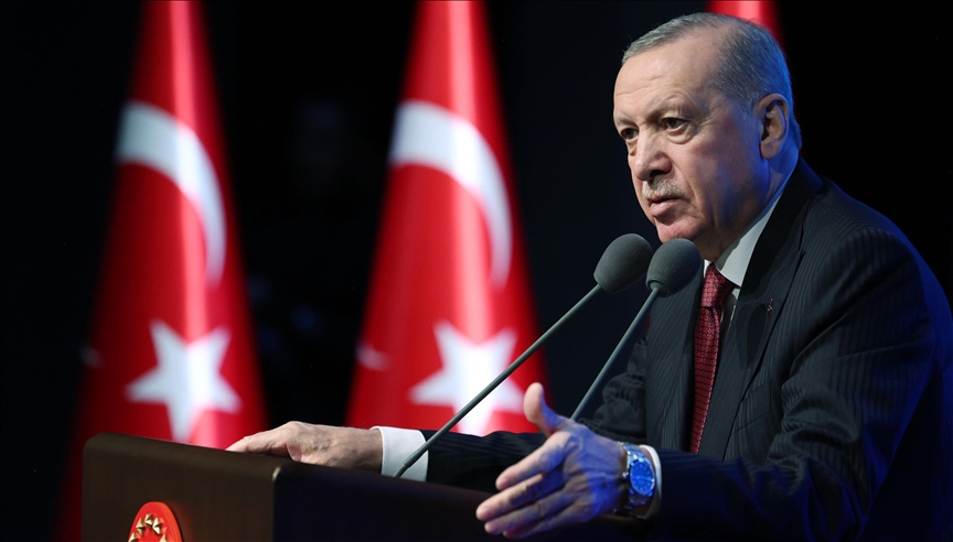 Erdoğan’dan Özgür Özel’e tepki: “Kendisine tavsiyem; Biz az söyledik, o çok anlasın”