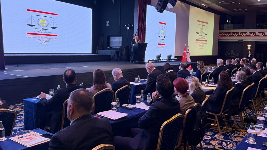 Yüksek Mahkeme’nin “Anayasal İfade Özgürlüğü ile Sosyal Medyanın Kesişimi” konulu konferansı başladı