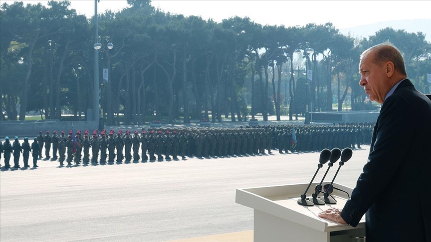 TC Cumhurbaşkanı Erdoğan, Bakü’de Zafer Günü Töreni’nde konuştu