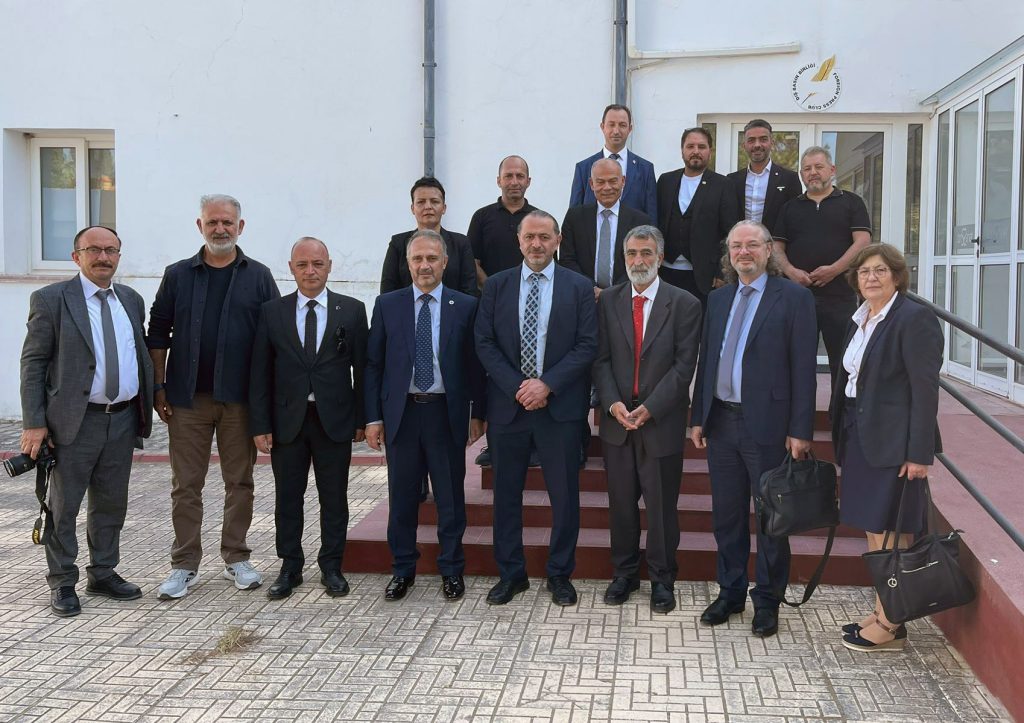 Hamburg Türk Basın Birliği, Dış Basın Birliği’ni ziyaret etti