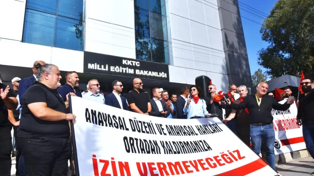 KTOEÖS, 34 öğretmen hakkındaki soruşturma girişimini protesto etti