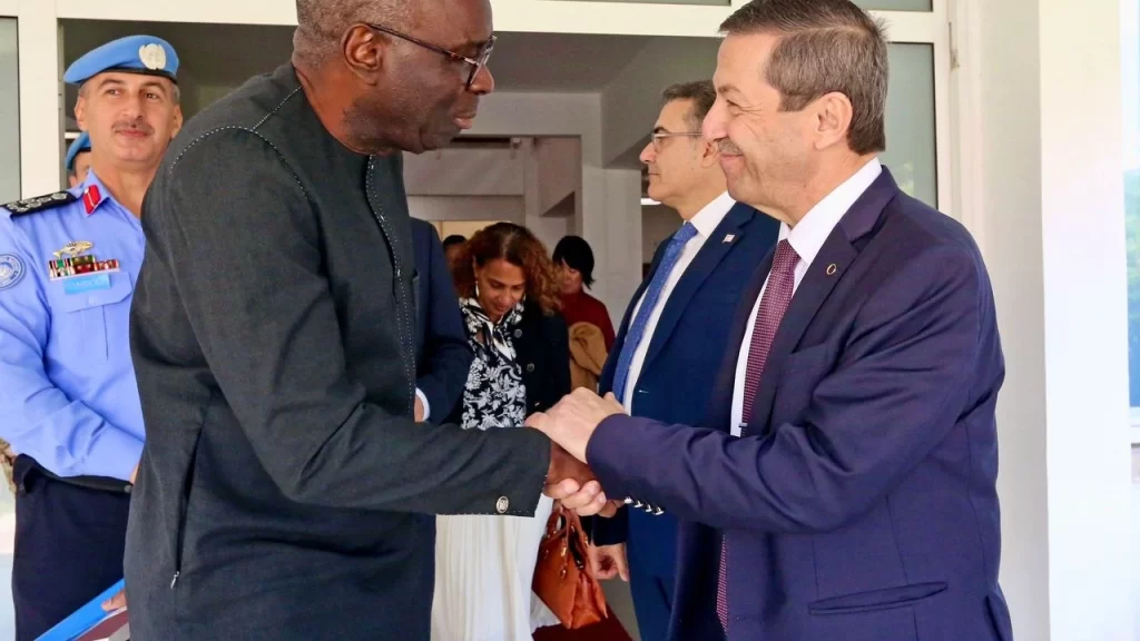 Dışişleri Bakanı Ertuğruloğlu Diagne ile görüştü