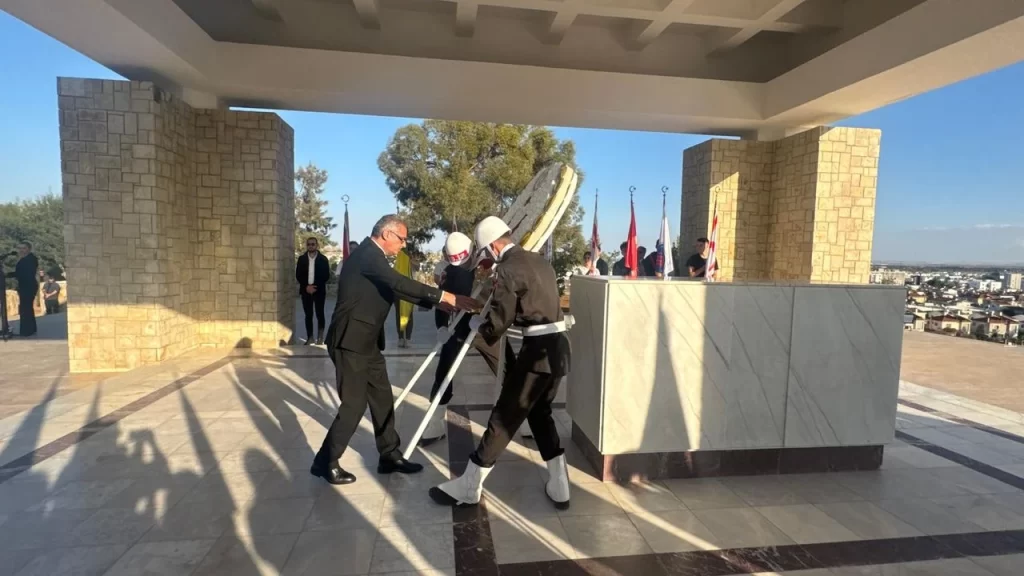 Dr. Fazıl Küçük Anıt Mezarı’nda tören düzenlendi