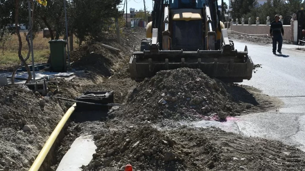 Mesarya Belediyesi Korkuteli’nde altyapı çalışmalarını sürdürüyor