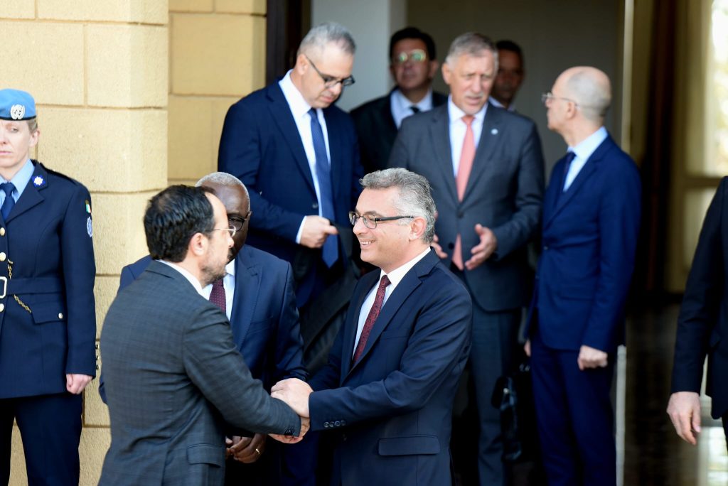 Liderler, Holguin ile ortak görüşme ve geniş formatlı toplantıya hazırlık konusunda mutabık kaldı