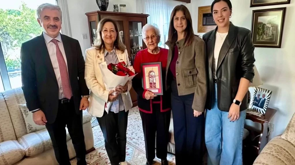 Telsim, Öğretmenler Günü dolayısıyla emekli öğretmenleri ziyaret etti