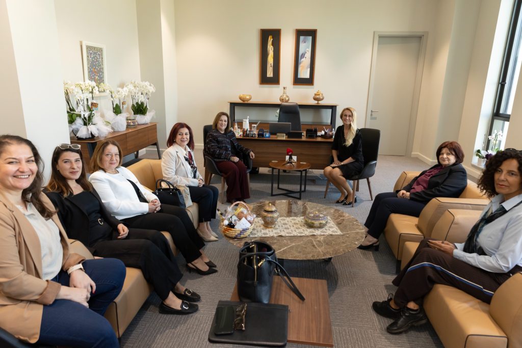 Nilden Bektaş Erhürman Girne Emekçi Kadınlar Kooperatifi’ni kabul etti