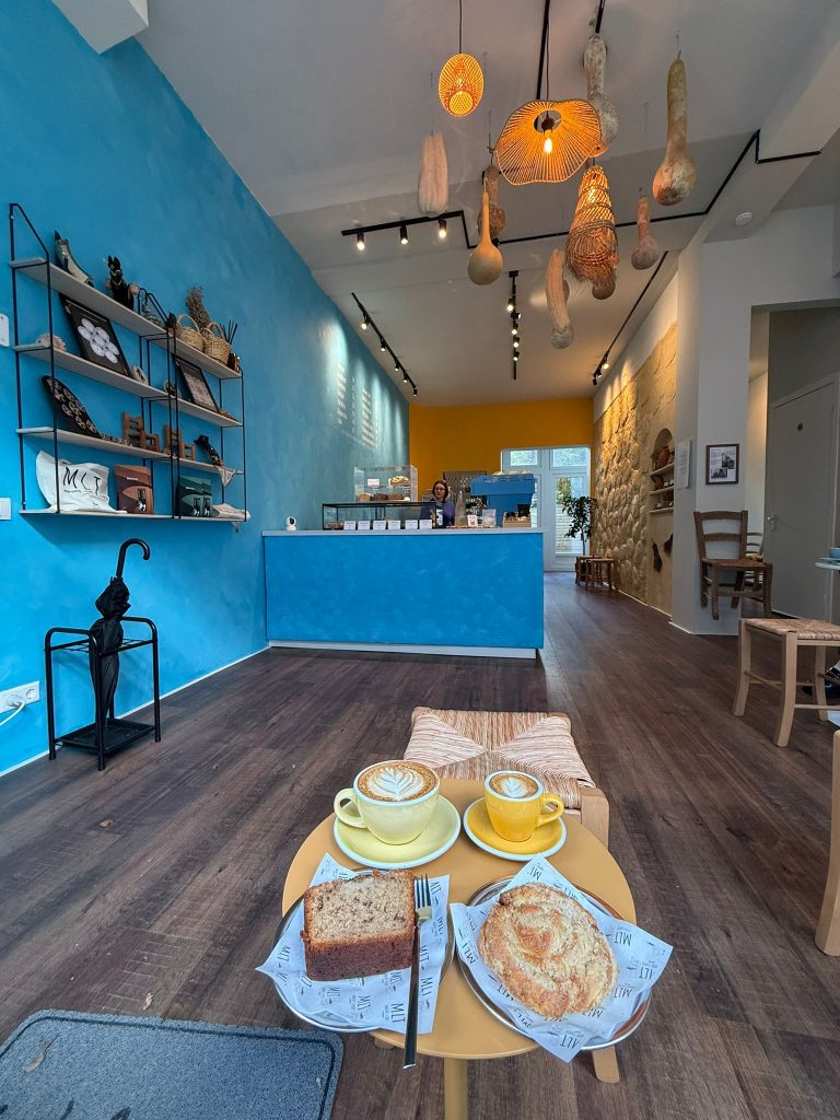 Açtığı mekanla Amsterdam’da Kıbrıs kültürünü yaşatmaya çalışıyor