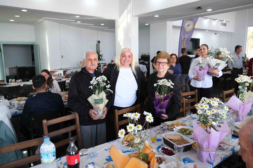 Mehmetçik Büyükkonuk Belediyesi’nden Öğretmenler Günü yemeği