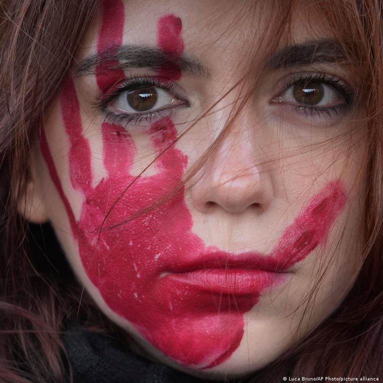 AB’de her üç kadından biri şiddete maruz kalıyor