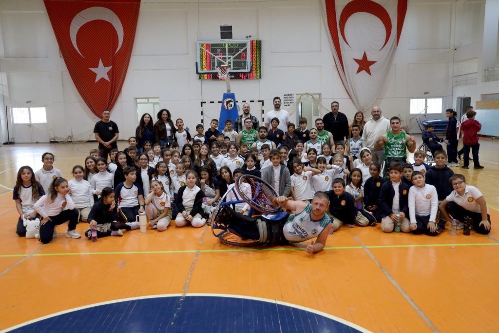 KKTC Vakıflar Tekerlekli Sandalye Basketbol Takımı İskele’de farkındalık maçına çıktı