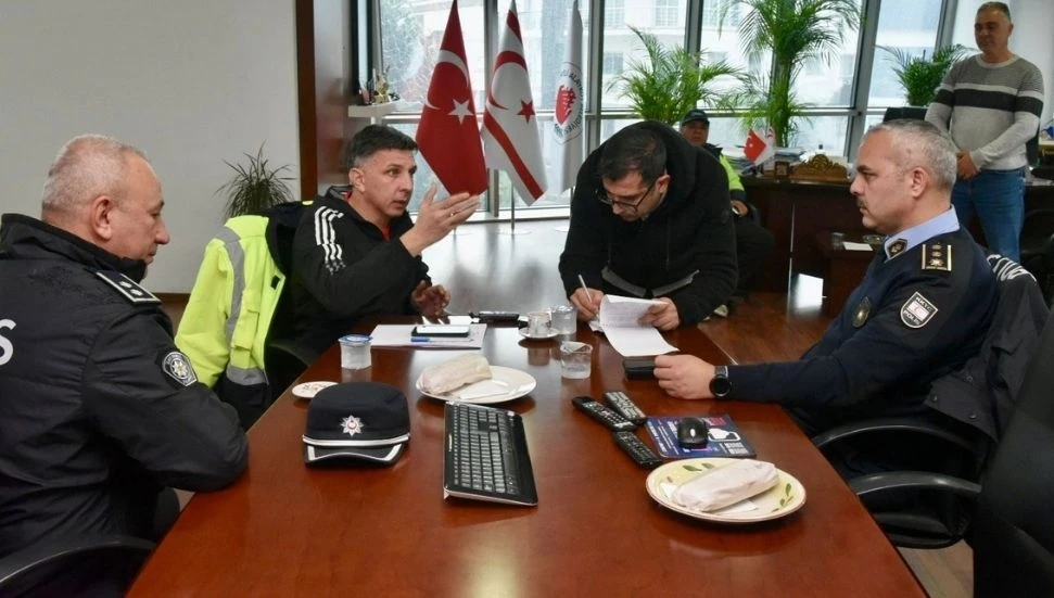 Gönyeli Alayköy Belediyesi’nde kriz masası oluşturuldu: Yetkililer durumu değerlendiriyor