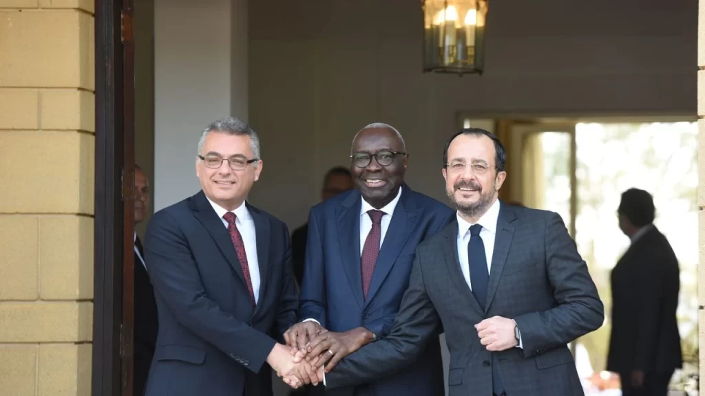 Liderler bugün ara bölgede bir araya geliyor