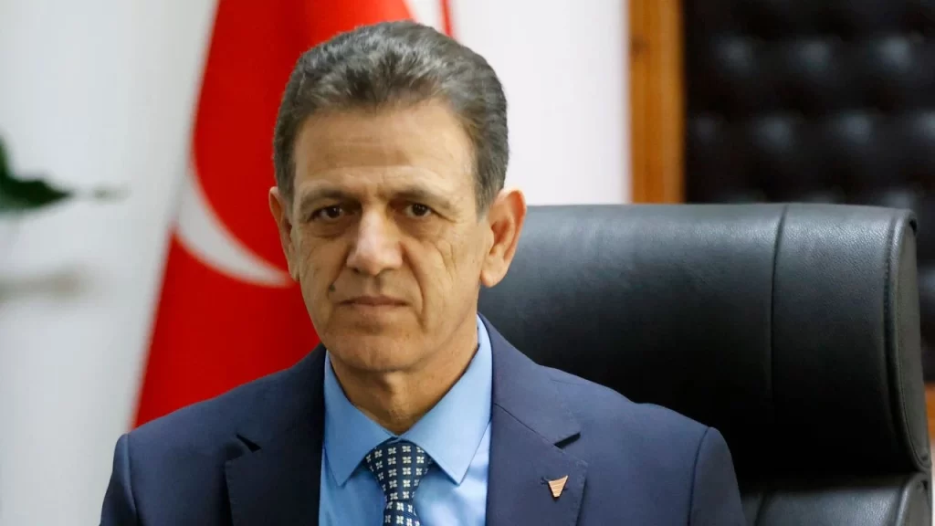 Kamu Hizmeti Komisyonu Başkanı Köseoğlu, “Yeterlik Sınavları” ile ilgili basın açıklaması yaptı