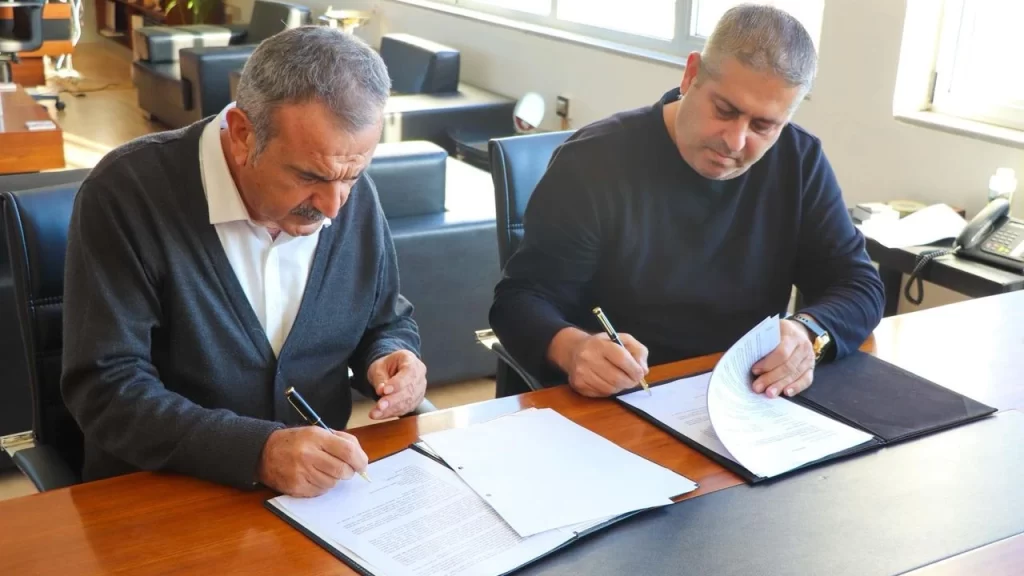 Gazimağusa’da 2. Etap Asfalt Yapım İşleri için sözleşme imzalandı