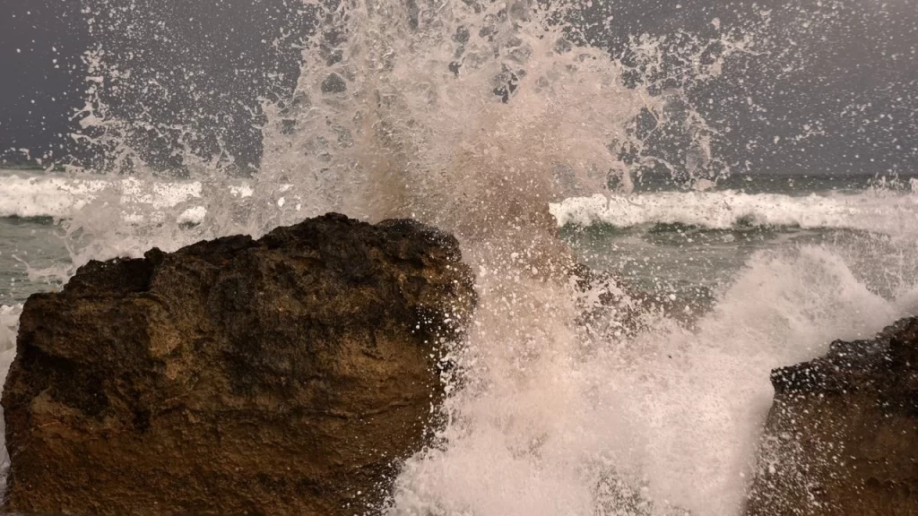 Karada ve denizde fırtına uyarısı