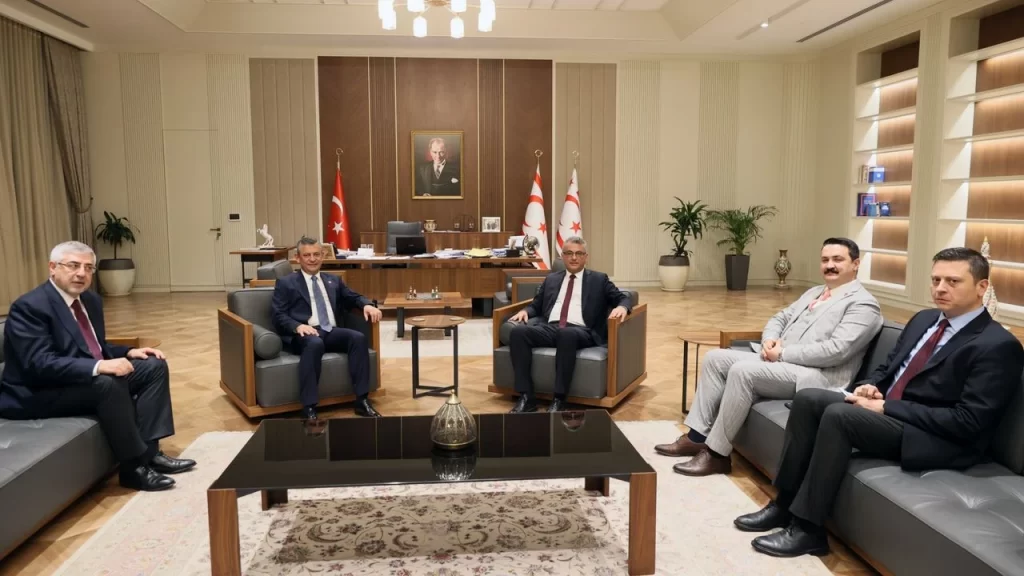 Cumhurbaşkanı Erhürman, CHP Genel Başkanı Özel’i kabul etti