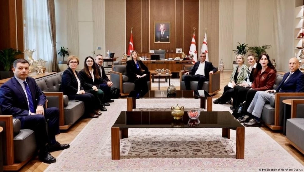 Erhürman, gazetecileri yanıtladı: Buradan Ankara’ya, Ankara’dan buraya konuşulmasını tercih etmem