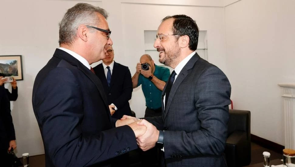 Hristodulidis olumsuz hava koşulları nedeniyle Erhürman’ı aradı: Her türlü yardımı sağlamaya hazırız