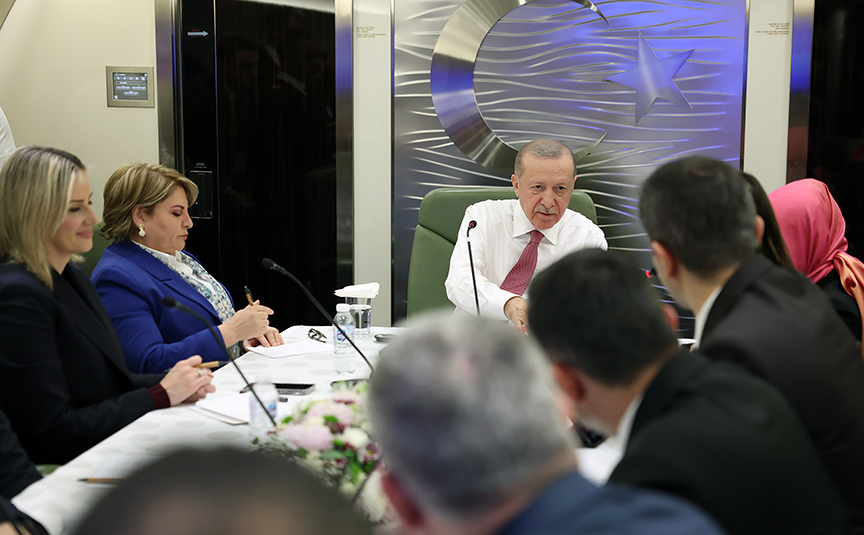 TC Cumhurbaşkanı Erdoğan: (Putin ile görüşme) Barış uzakta değil, onu görüyoruz