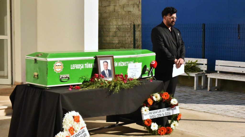 Hilmi Özen için Devlet Tiyatrosu’nda anma töreni yapıldı