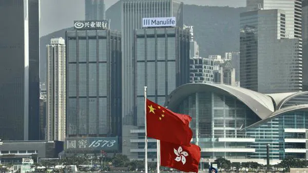 Hong Kong’un son muhalefet partisi dağıldı: Hiçbir zaman demokrasi olmadı