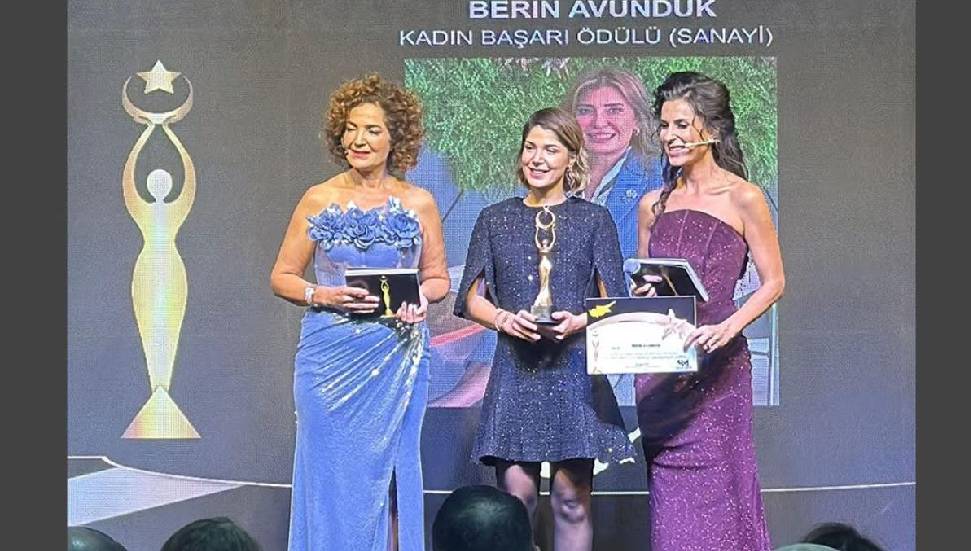 Berin Avunduk’a “Kuzeyin Kadın Yıldızları” Ödül