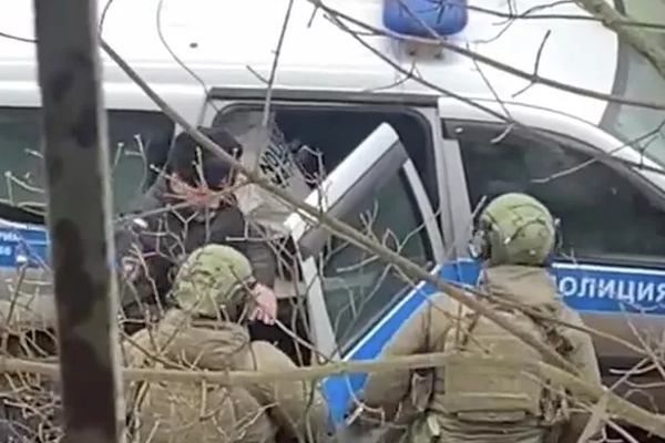 Rusya’da okulda bıçaklı saldırıda bir ilkokul öğrencisi hayatını kaybetti