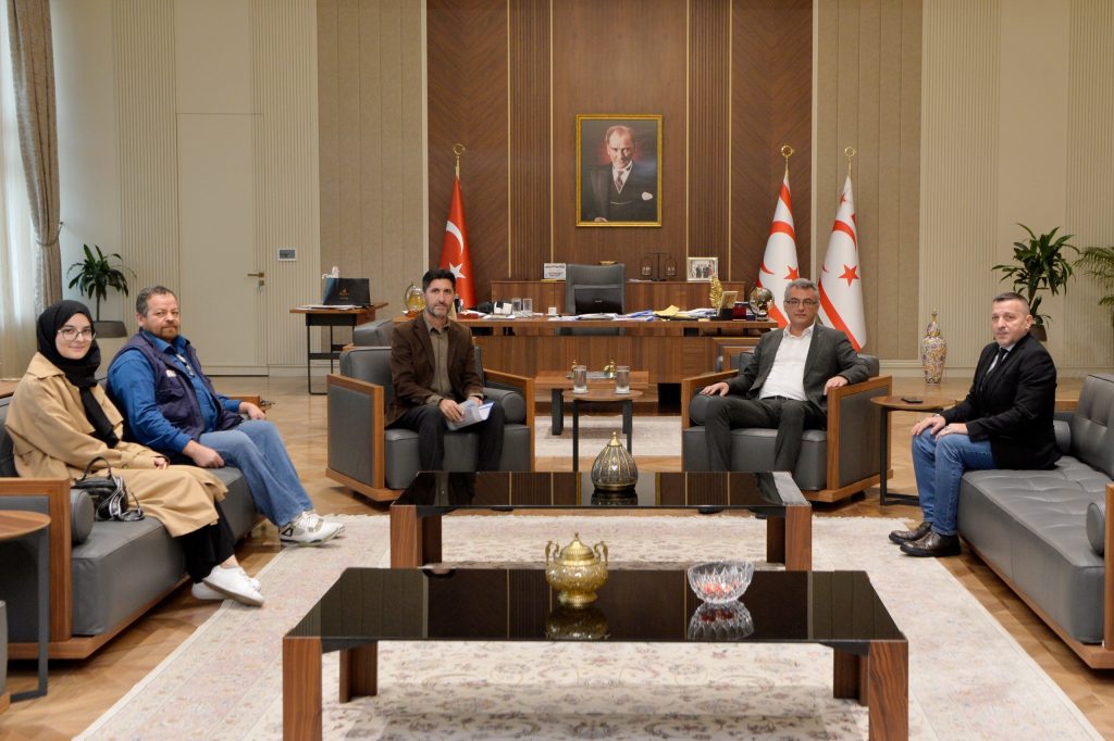 Cumhurbaşkanı Erhürman, Bağımsız İlahiyatçılar İnisiyatifi heyetini kabul etti