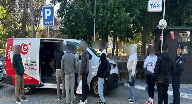 İçişleri Bakanlığından dört ilçede eş zamanlı denetimler: Yasal statüsü olmayan iki kişiye yasal işlem