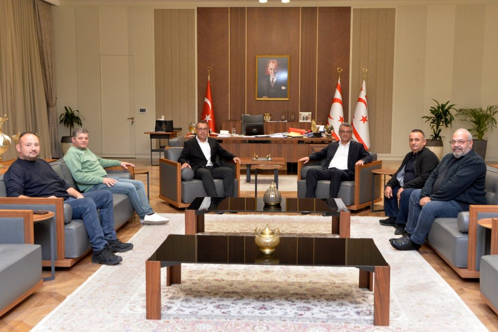 Cumhurbaşkanı Erhürman, Kasaplar Birliği Başkanı ve yönetim kurulunu kabul etti