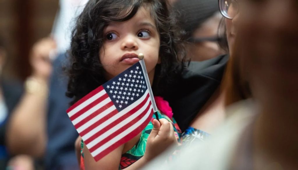 ABD, ülkeden “gönüllü ayrılacak” düzensiz göçmenlere verilen teşviki artırdı