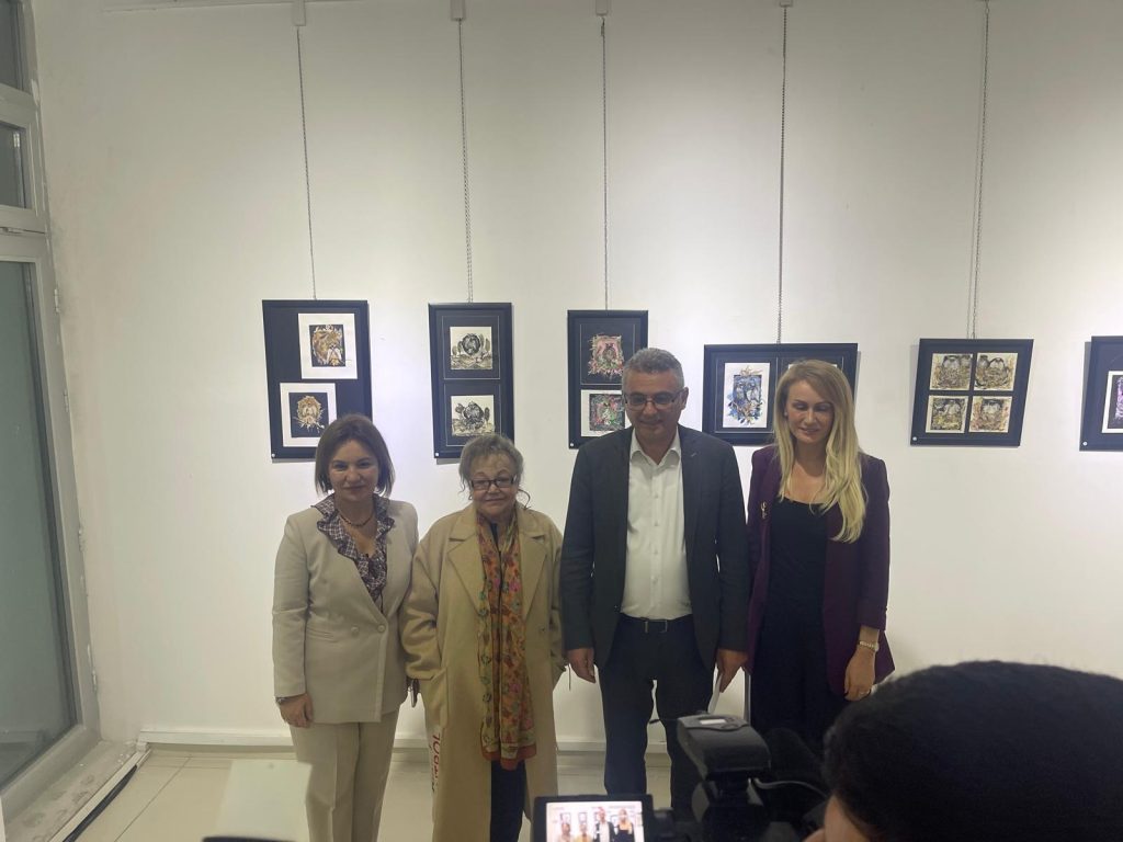 Selenge’nin “Baykuşlar ve Hatıraları Minyatürlerde” isimli sergisi açıldı